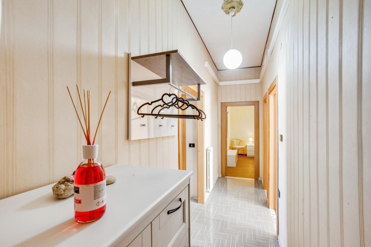 Rosamare Elegant Apartment Polignano a Mare Bagian luar foto